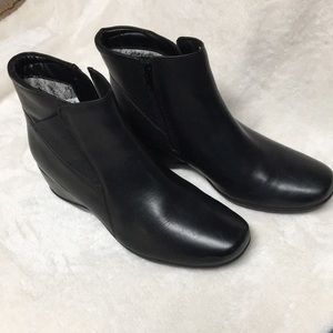 Clarks Ankle Boot